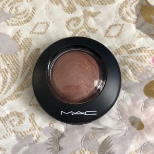Mac Cosmetics mineralized powder blush in Love Joy